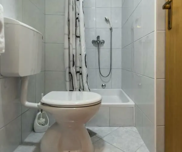 Lana * מאקרסקה